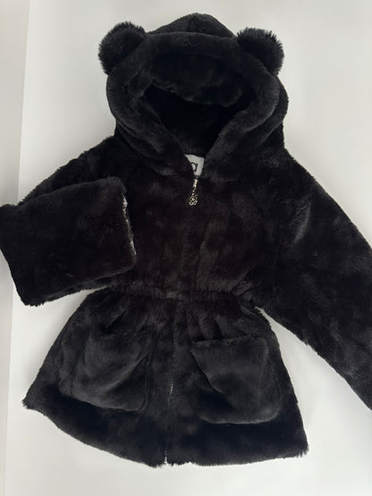 Kuschelige Teddyjacke Schwarz mit Bärenohren Gr. 120 – Kunstfelljacke