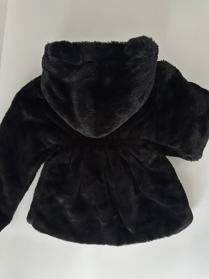 Kuschelige Teddyjacke Schwarz mit Bärenohren Gr. 120 – Kunstfelljacke