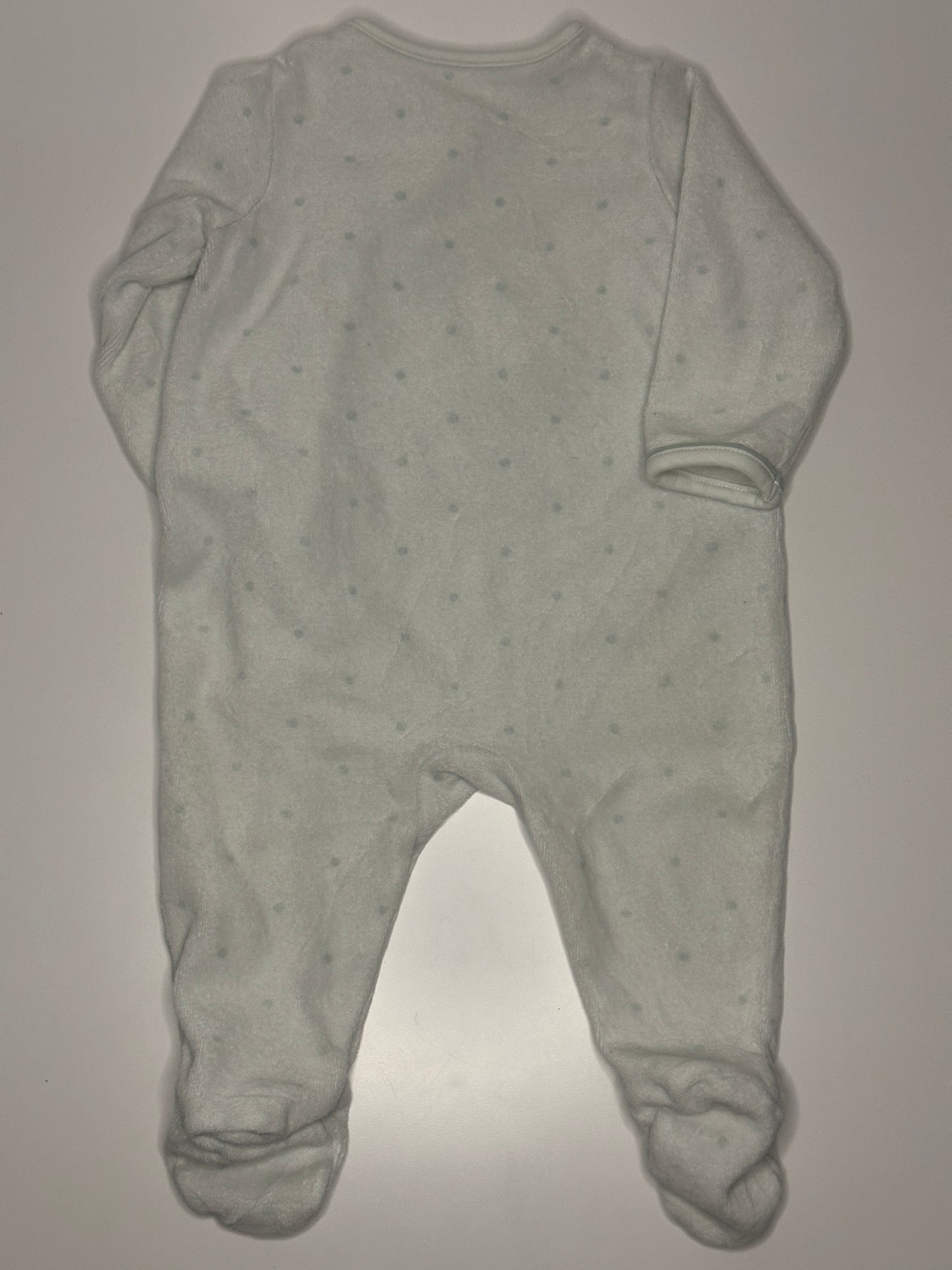 Flauschiger Pyjama mit Häschenmotiv Gr. 68