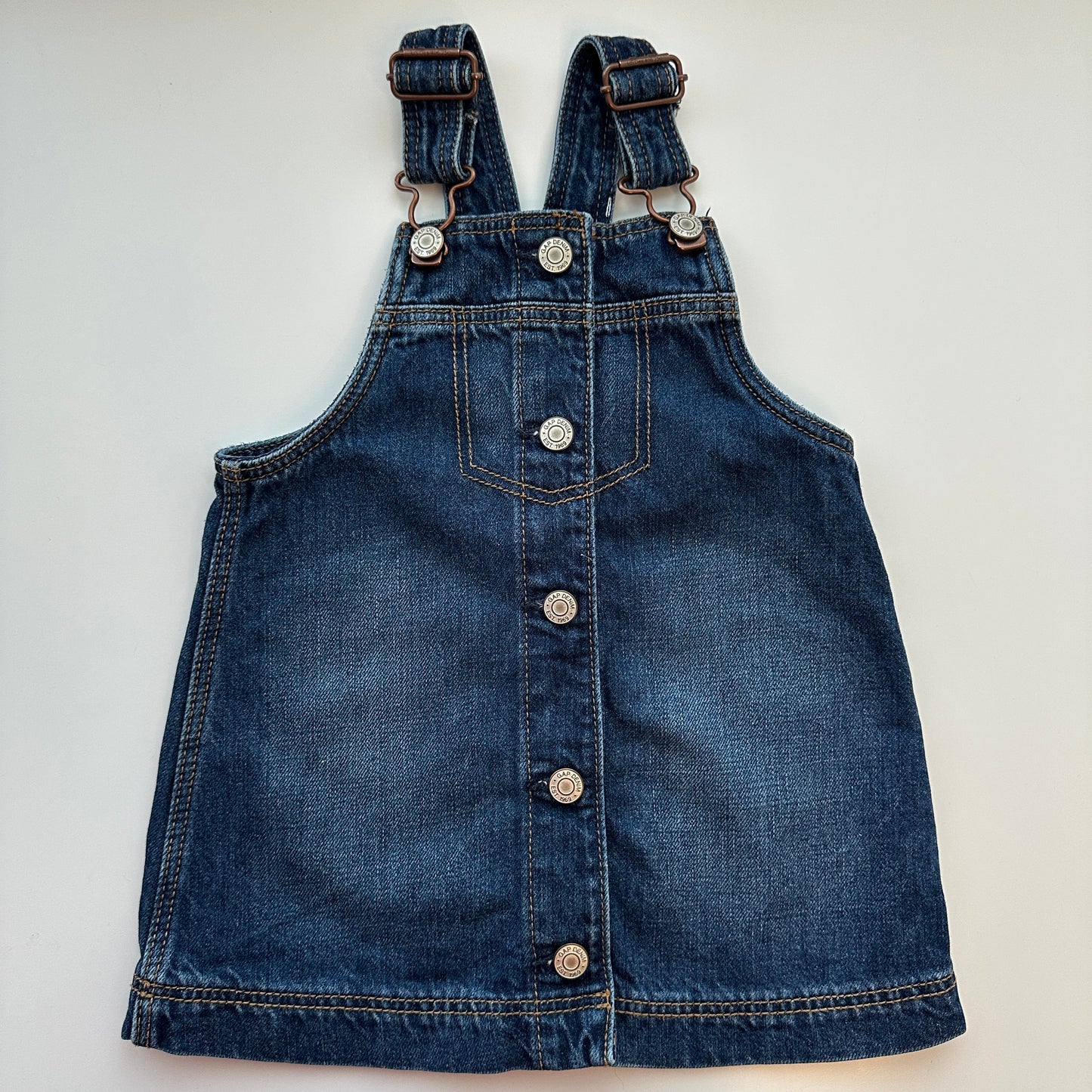 GAP Baby Latzrock aus Denim – Grösse 86